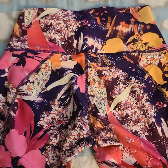 Fabletics leggings - Picture 3 of 3